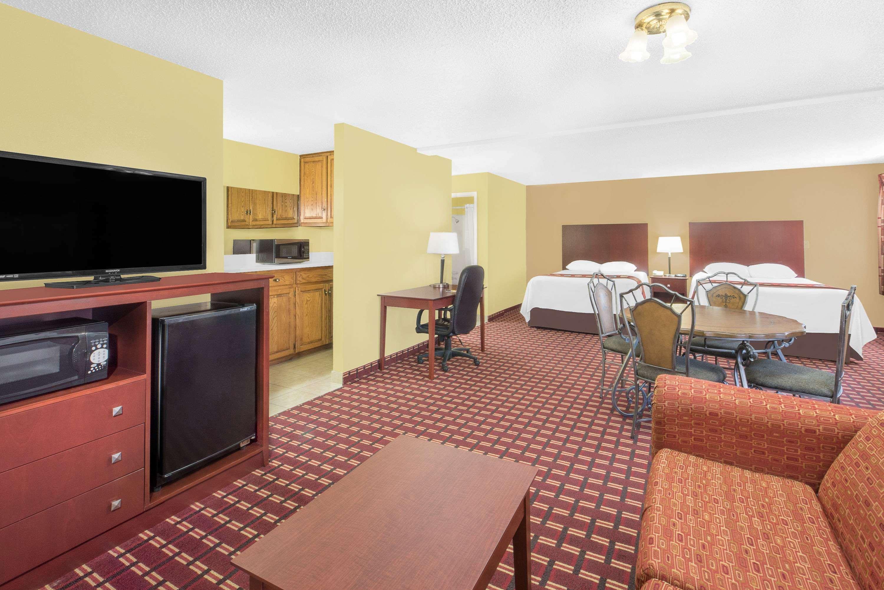 Super 8 By Wyndham Kerrville Tx Exterior foto